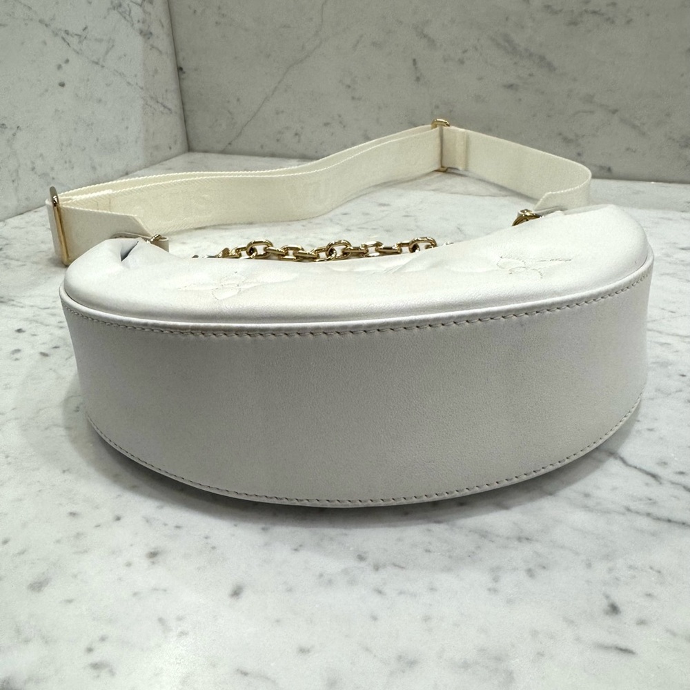 Authentic Louis Vuitton Monogram Bubblegram Over the Moon Shoulder Bag White - Picture 16 of 16